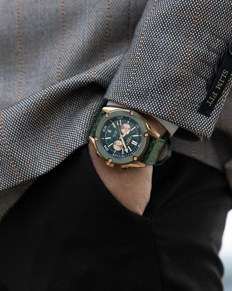 
                  
                    Load image into Gallery viewer, Hector GR04B-D13 (Rosegold/Green) Green Salmon Leather Strap
                  
                