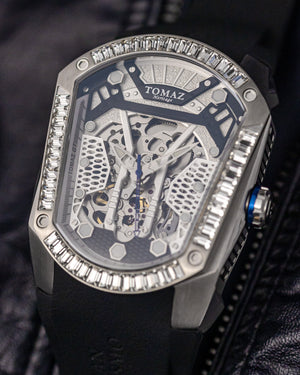 
                  
                    Load image into Gallery viewer, GT Skeleton TW028-D2 (Silver/White) with White Swarovski (Black Rubber Strap)
                  
                