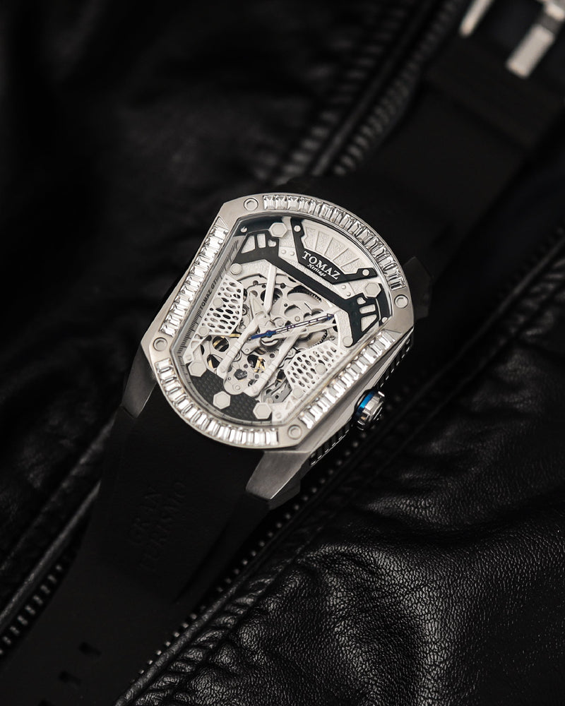 
                  
                    Load image into Gallery viewer, GT Skeleton TW028-D2 (Silver/White) with White Swarovski (Black Rubber Strap)
                  
                