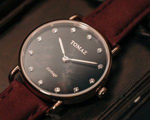 
                  
                    Load image into Gallery viewer, Tomaz Ladies Watch G1L-D11L (Rose Gold/Green) Maroon Suede Strap
                  
                