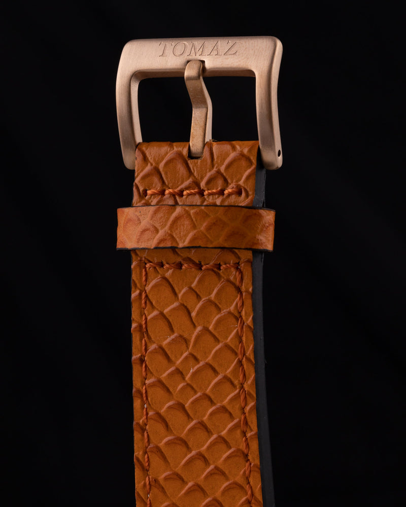 
                  
                    Load image into Gallery viewer, RAWR III TW024I-D8 (Rosegold) with Blue Swarovski (Orange Salmon Leather Strap)
                  
                