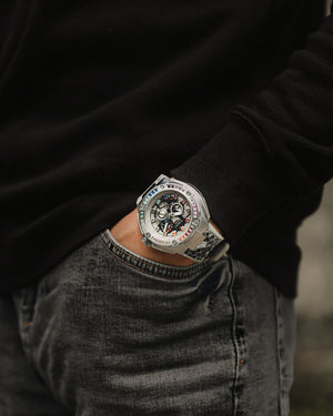 
                  
                    Load image into Gallery viewer, Royale XL TW027S-D20 (Silver) with Swarovski (Grey Black Salmon Leather with Rubber Strap)
                  
                