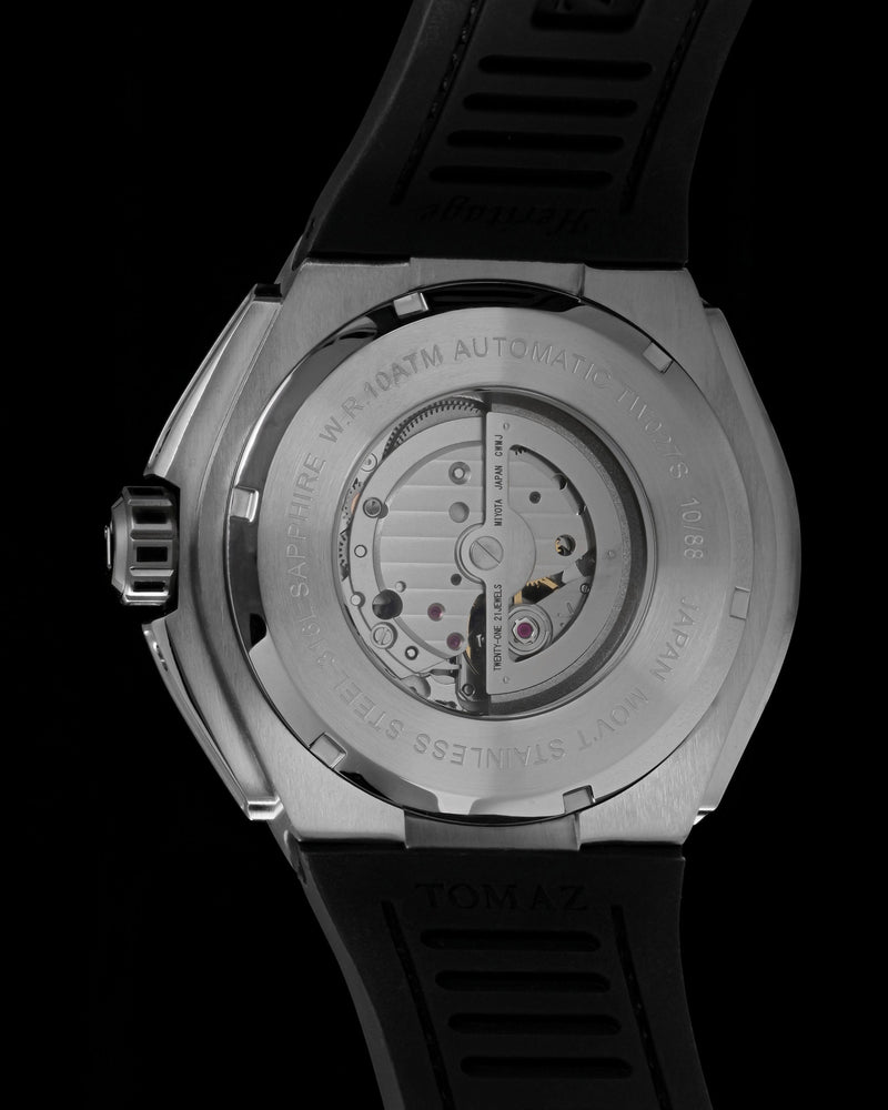 
                  
                    Load image into Gallery viewer, Royale XL TW027S-D24 (Silver/Black) with Swarovski (Black Leather with Rubber Strap)
                  
                