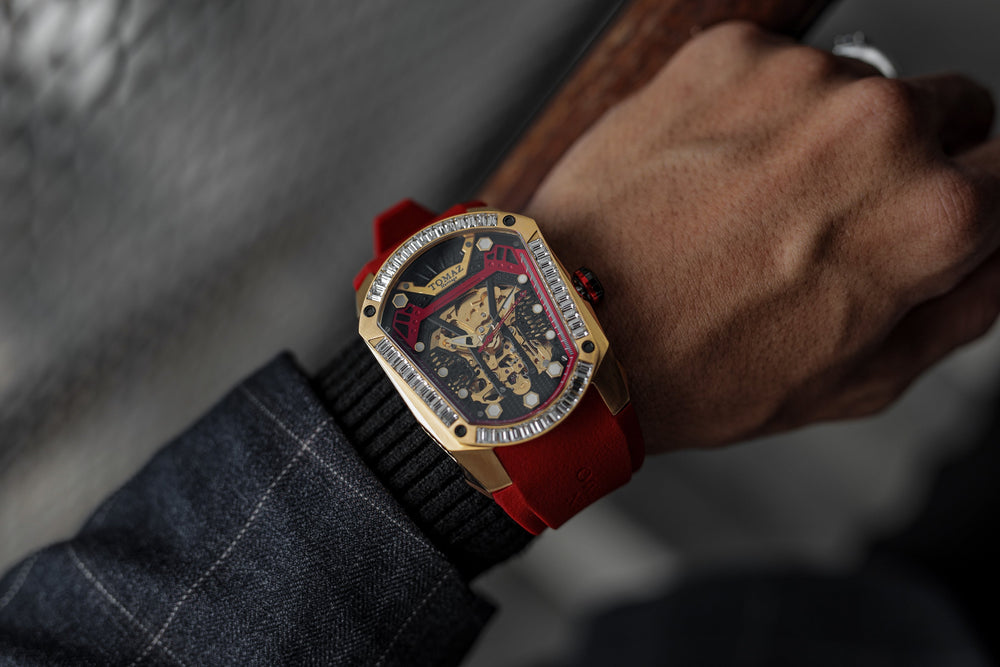 
                  
                    Load image into Gallery viewer, GT Skeleton TW028-D23 (Rosegold) with White Swarovski (Red Rubber Strap)
                  
                