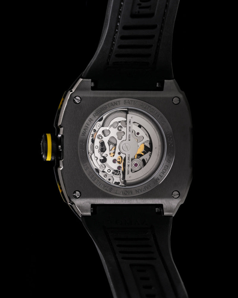 
                  
                    Load image into Gallery viewer, Colt M4 TW029C-D2 Gun Metal (Silver/Yellow) Yellow Leather with Rubber Strap
                  
                