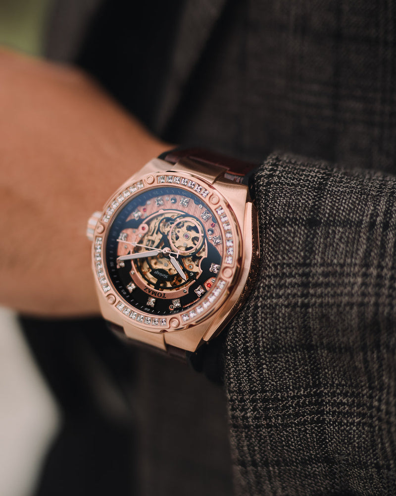 
                  
                    Load image into Gallery viewer, Xavier XL TW033-D15A (Rosegold/Black) with White Swarovski (Coffee Leather Strap)
                  
                