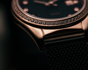 
                  
                    Load image into Gallery viewer, Tomaz Ladies Watch TQ017L-D4 (Rosegold/Black) with Swarovski (Black Mesh Strap)
                  
                